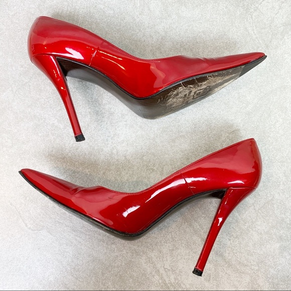 stuart weitzman red patent leather pumps